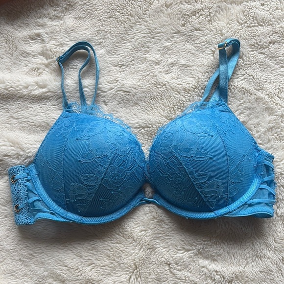 Victoria’s Secret Very Sexy Capri Blue Add 2 Cups Push Up Eyelet Lace 34A - Picture 1 of 10